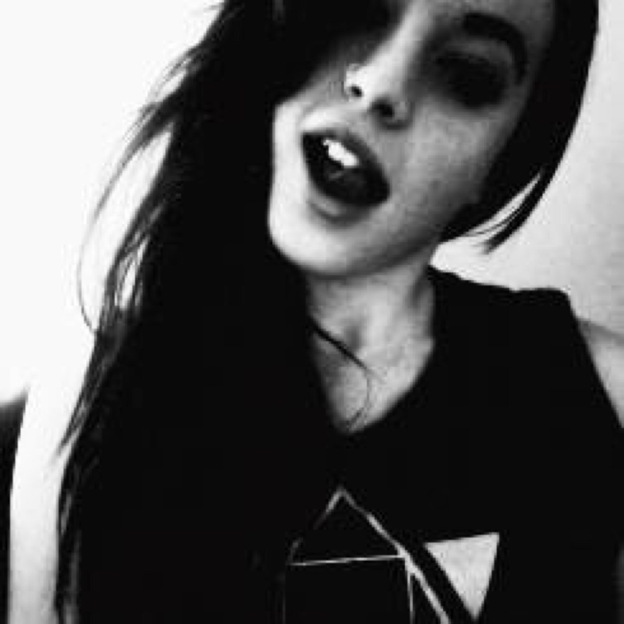 super rich kids with nothing but loose ends, super rich kids with nothing but fake friends