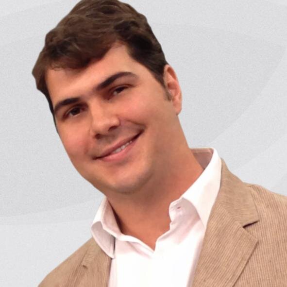 Tô aqui experimentando e aprendendo sobre mídias sociais para botar em prática na minha agência: a Multicom Comunicação. Quem tem coisas boas para compartilhar?