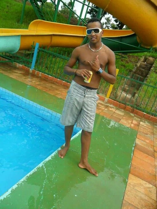 eu sou amigo mais ;;;devertido mais ñ evente mentiras sobre min ñ qui nos vivemos em pas ....;;;///