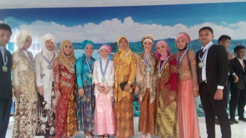 XII_Ol's profile picture. Ayunda|Desti|Ikham|Inayah|Indarti|Laila|Meylan|Mutiara|Novita|Nadya|Wahyu| MAN Model Manado