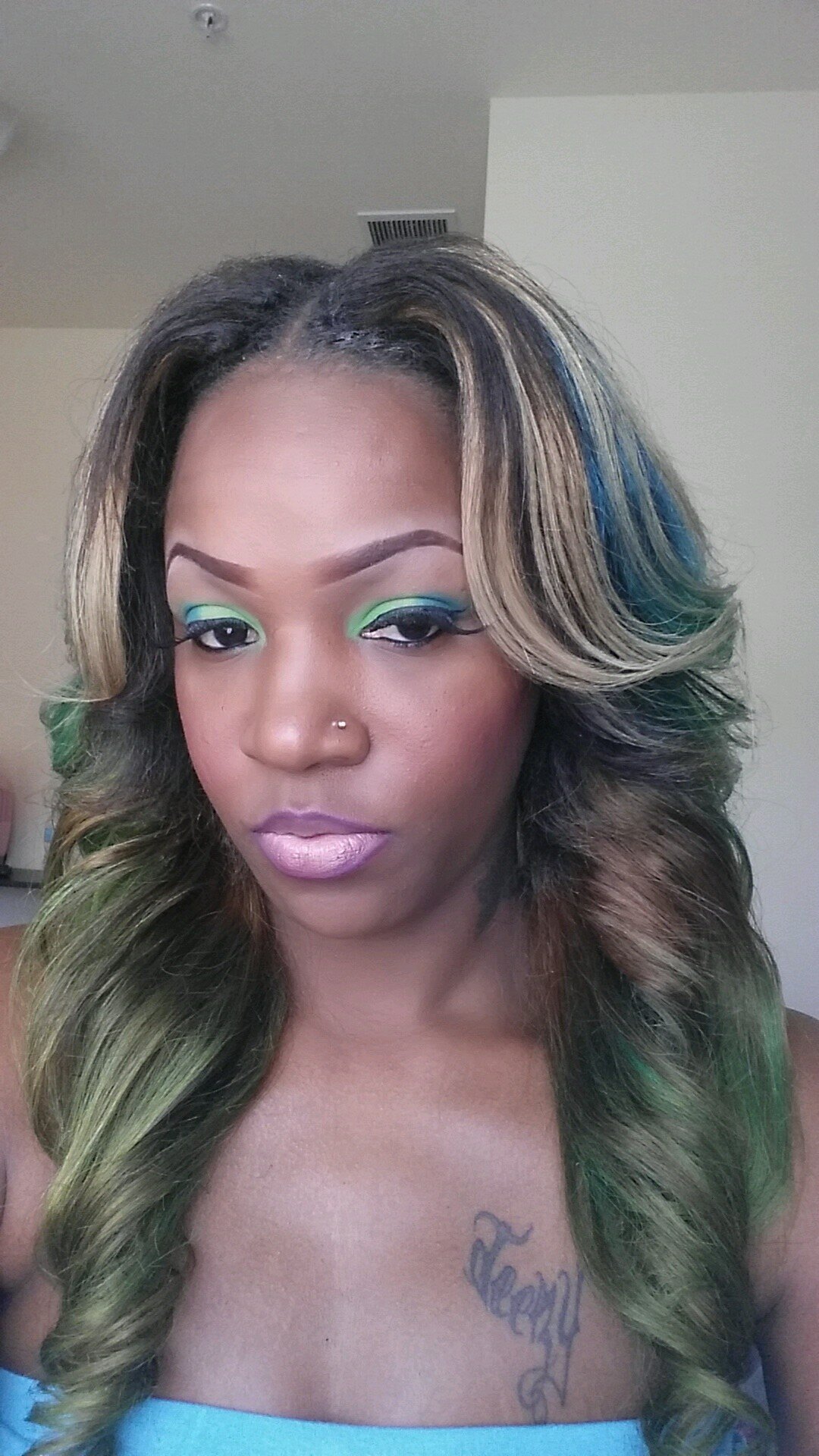 iNDEPENDENTlY DOiNG  ,HUMBlE  ,DRAMA fREE  ,HilARiOUS  ,iHAVE 1  CHilD  ,iDO BAD ASS HAiR  & ME & MY BABY STAY f.l.Y ✈