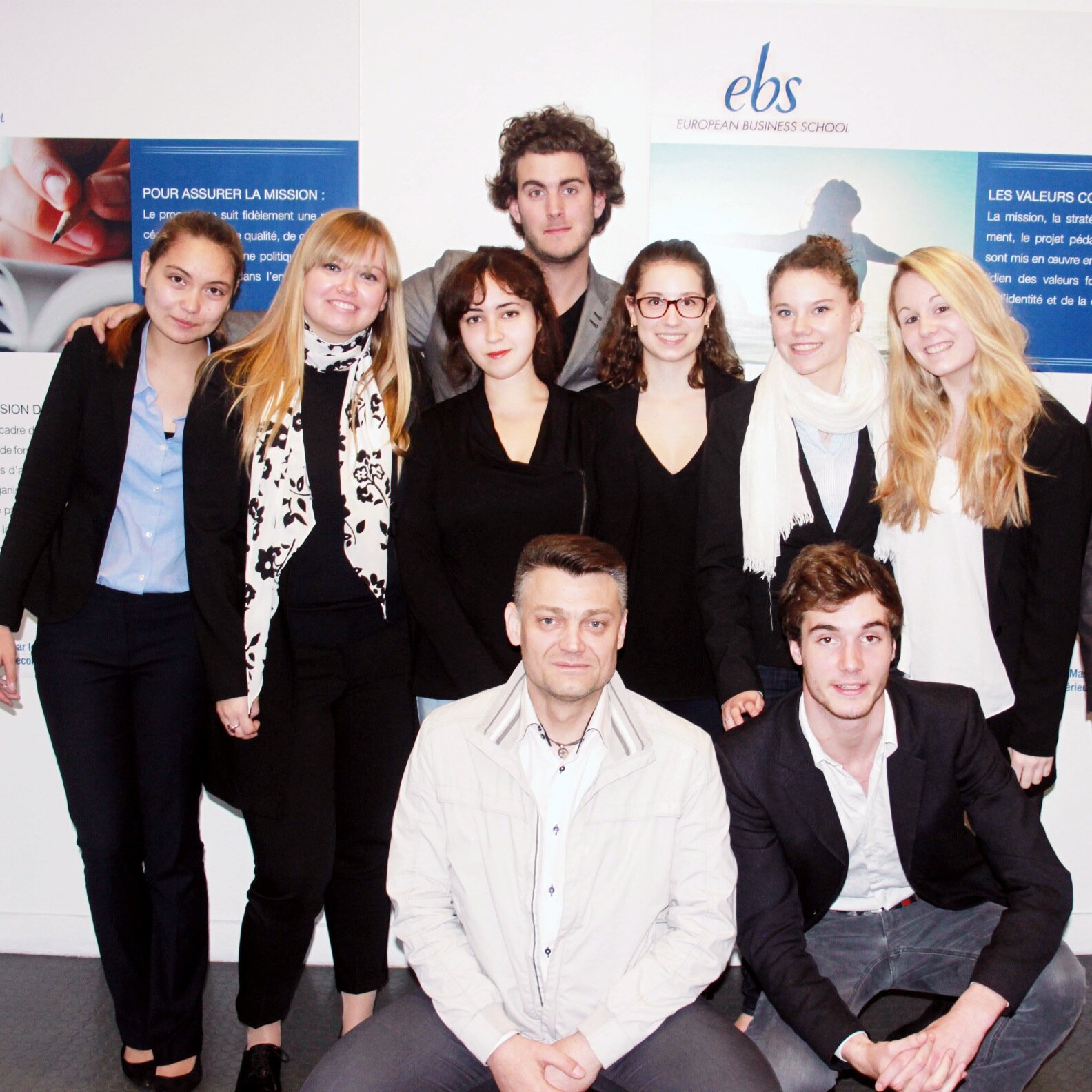 Page twitter de l'équipe ENACTUS de l'European Business School Paris ( EBS) - 22 membres - 2 projets - 1 équipe