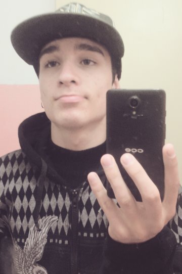 Ser feliz sem motivo é a mais autêntica forma de felicidade.