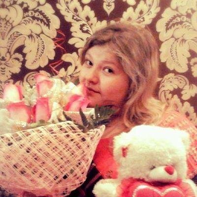 Привет. Мне нравится обмениваться взглядами. Довольно интересная по жизни. Пытаюсь думать радостно.