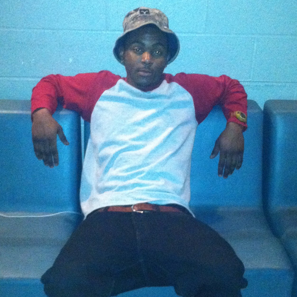 Likes to: Make $$$, Chill, And Jus B Me...