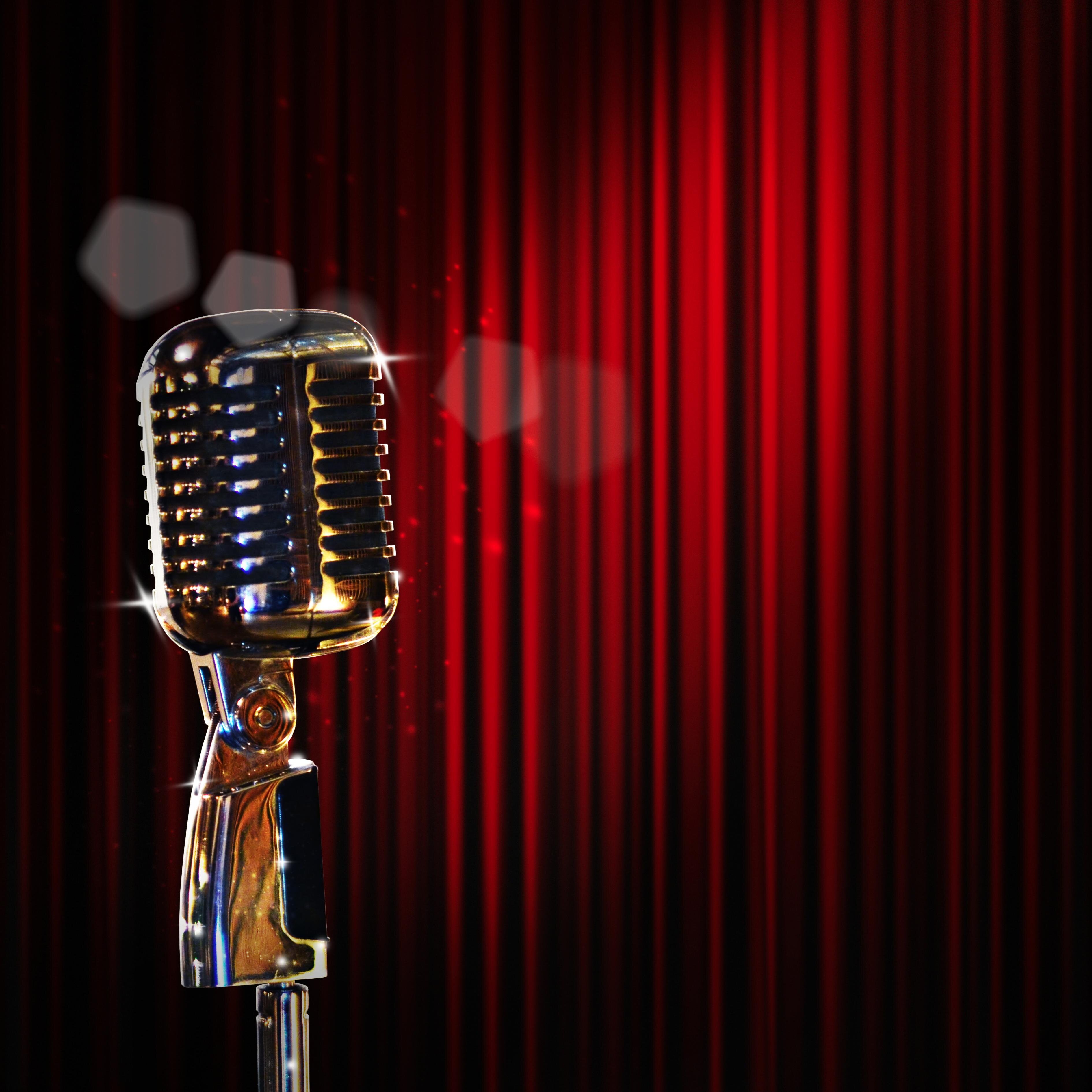 Presentation Trainer | Speech Coach | 

My mission is to help you connect, captivate, and communicate with your audience.