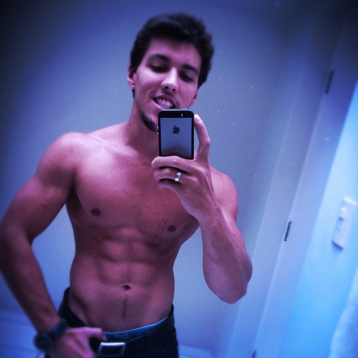 Jrampersfull's profile picture. Live life walking with friends tomorrow is uncertain!