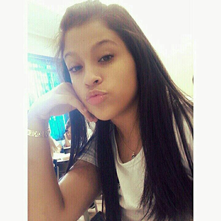 Snap: juprudente22

Instagram: juuprudente_