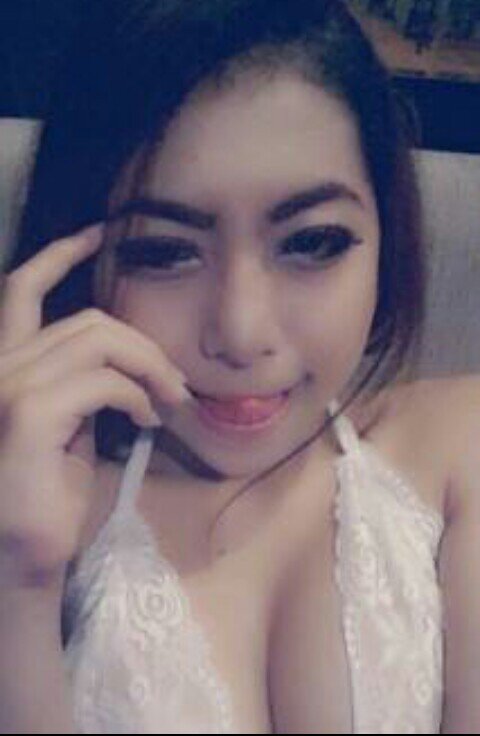 no pin, no hp, just dm and mention. cek favorite ya sayang :*