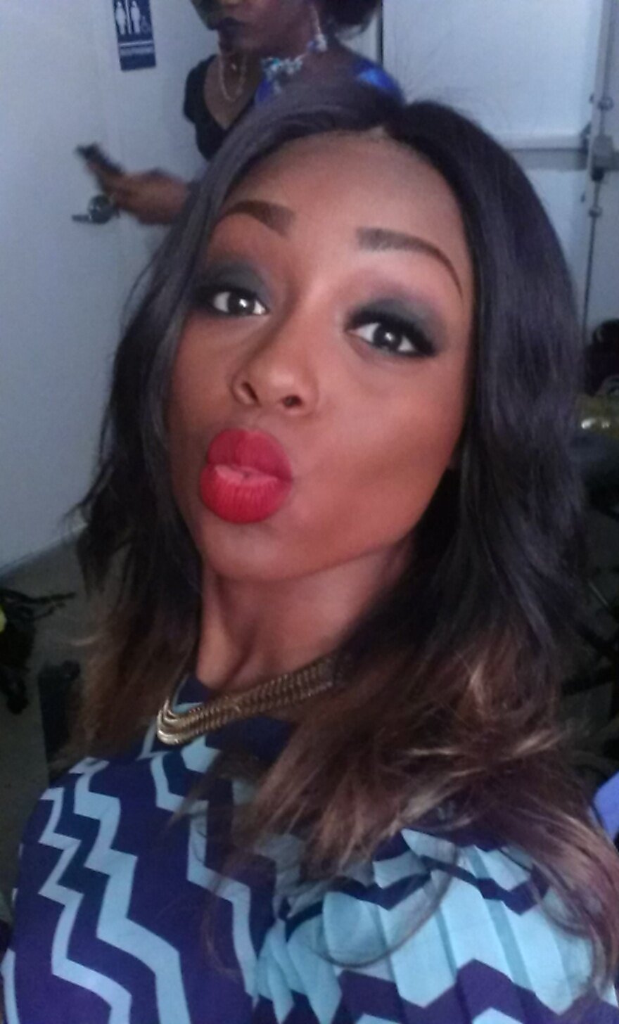 I love everyone...w/ a certain amount of hate. Im pretty self absorbed.