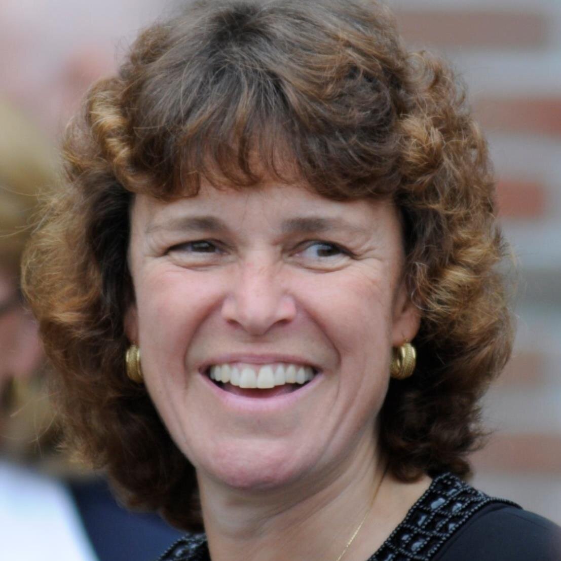 Leader and proud alumna of @ThomasCollege. Former Maine Economist. Believer in education, Maine, and that all things are possible.
