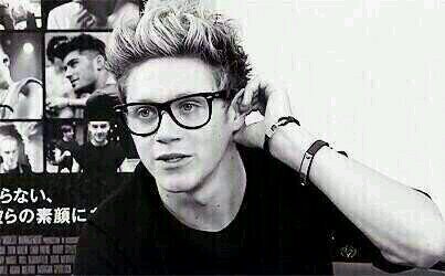 TrottShannon's profile picture. I love football and rugby , and I am a singer/songwriter