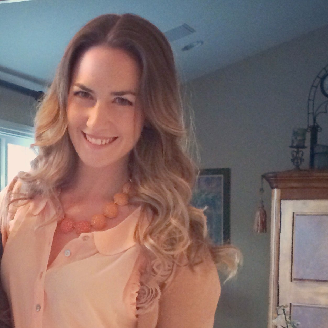 alyssameissner's profile picture. Food lover. Wine drinker. Can't live without music, dry humor and Bay Area sports.