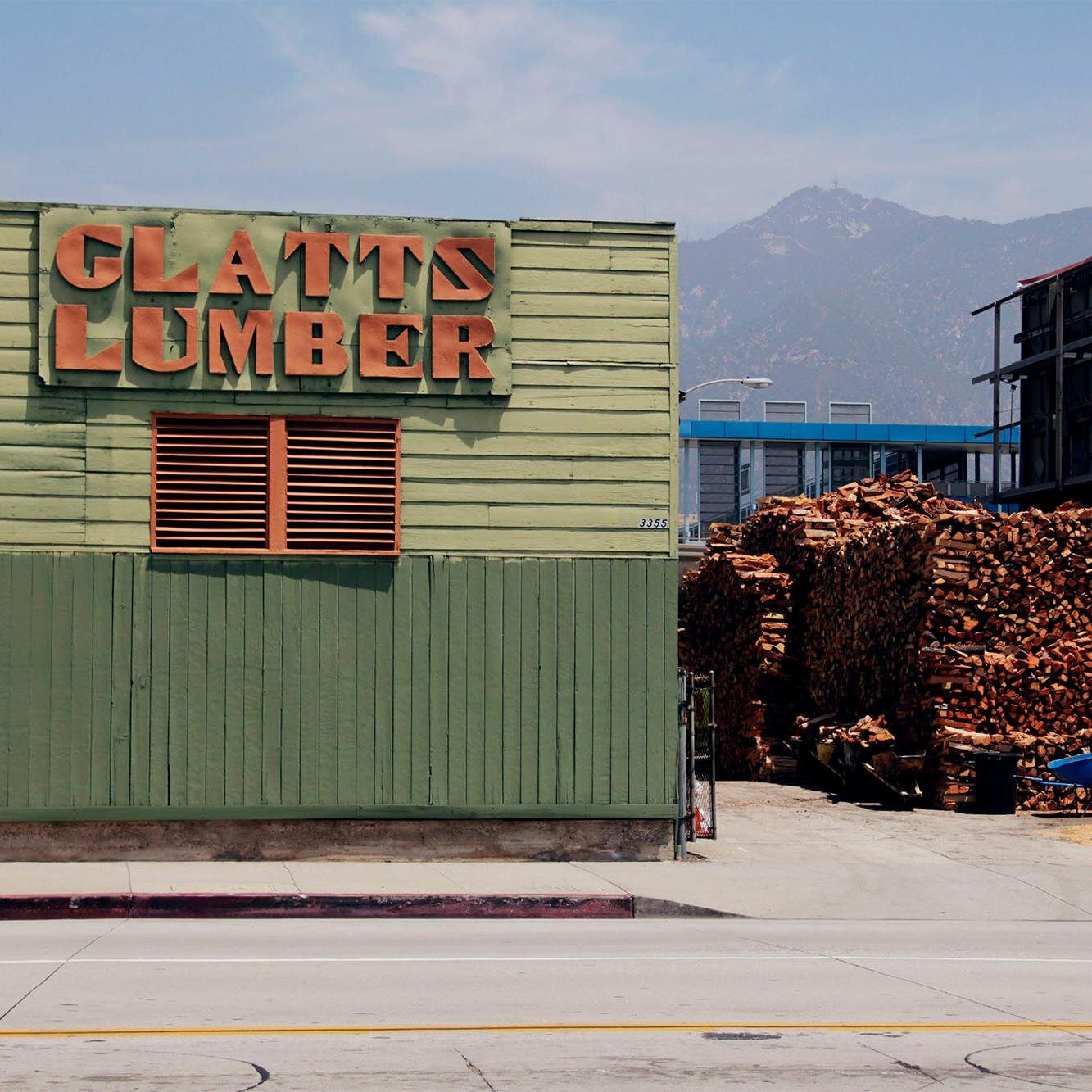 Glatts Firewood can help with all of your wood needs. We have great prices on firewood, gourmet cooking wood, artisan wood, and more. Check us out on Facebook!