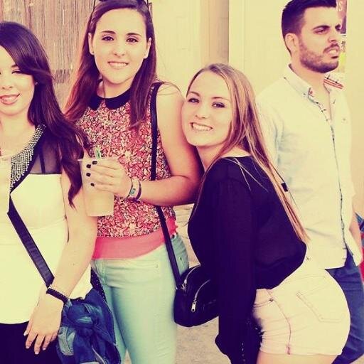 {ATL}Una melliza. De leona más que de huevona.Lo mejor del mundo lo tengo yo en mi vida, IGB.Cabrona,simpática,fiestera,jartible y cortante a primeras.~30~*.*