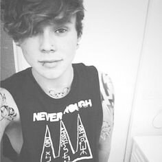 KinkyNiall2013's profile picture. Free Follow From @iSpinTheNarry
Also read and vote for her story! It would mean the world. http://t.co/wv7DPmGds7