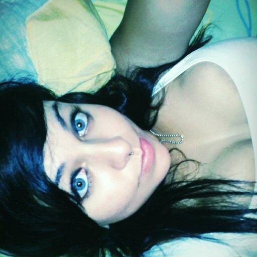 Aquariana♒,
Casada, - 20 anos,
Mamãe do Heitor.