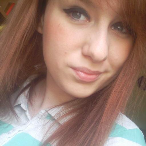 Evuchaa_'s profile picture. :)