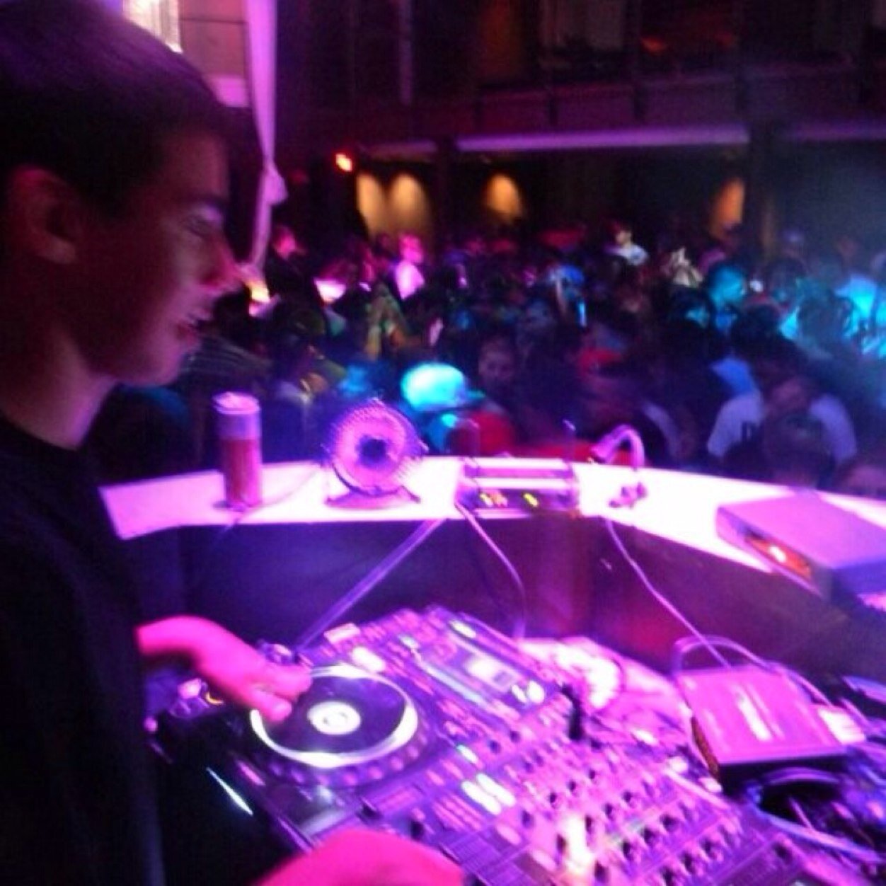 @YungFunk1 @YungFunk1 is tha best. Huge teen party coming to #orlando ! Follow @YungFunk1 the info!