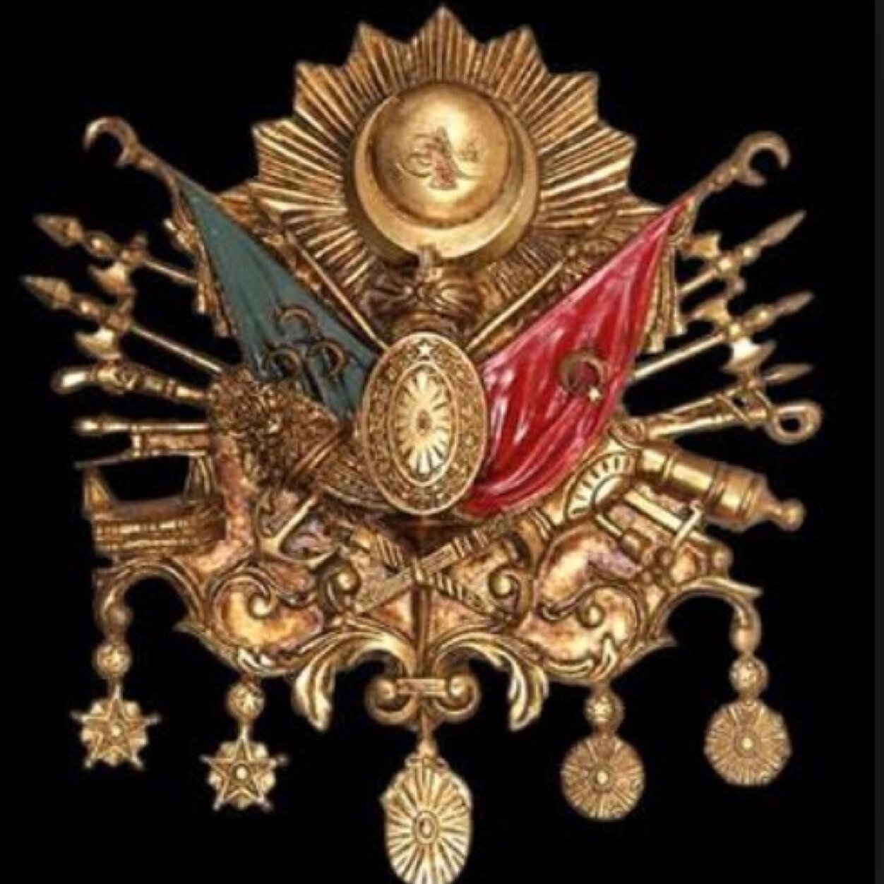 Biz Lazi ,Kürdü, Türkü Omuz Omuza Bu Ülkeyi Savundu Diyeniz. Biz Atatürk'üde Severiz, Fatih Sultan Mehmetide.. Alevide Kardeşimiz Sunnide Digerleride..
