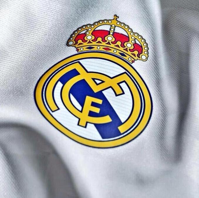 TODO lo relacionado al mejor equipo del mundo REAL MADRID CF, fotos, videos, noticias y mucho mas. ¡Pasión Blanca!