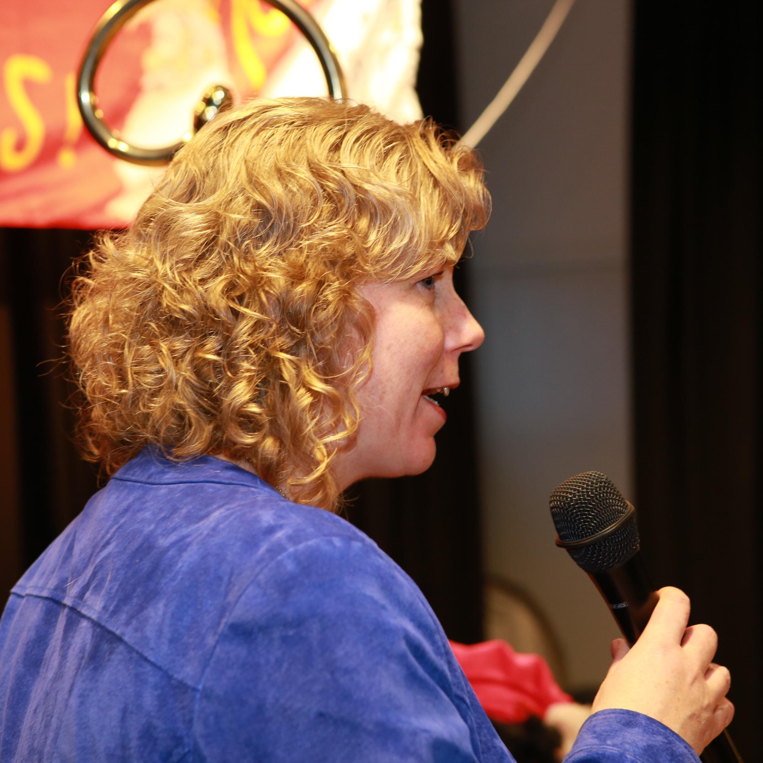 YvonnevanMouri2's profile picture. 