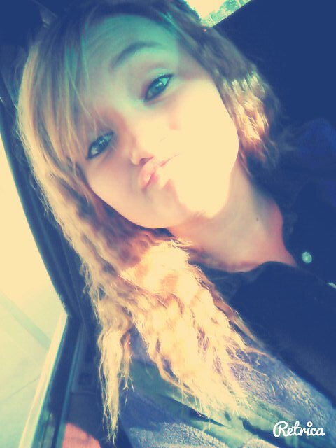 2 ∞ & ⇧,, ♥ ..