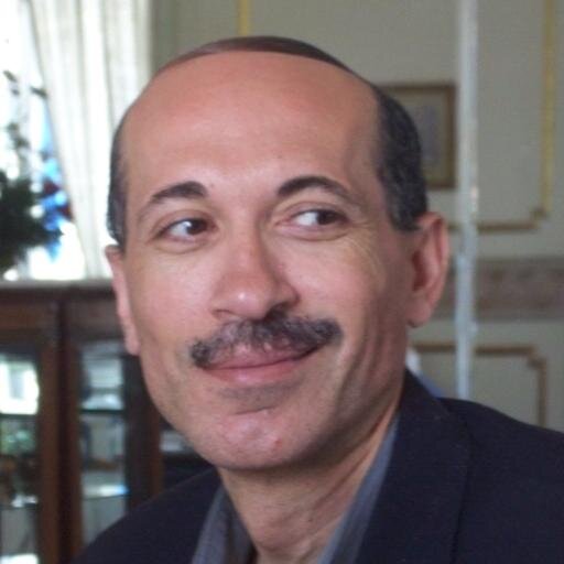 صحفى ومذيع