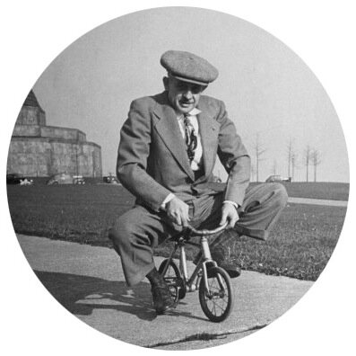 Father / Filmmaker / Cyclist / Runner / https://t.co/q8MHdNKp6A