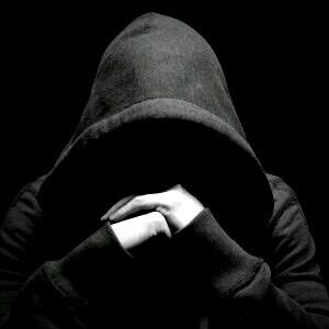 ‏‏‏‏كُن طبيعياً، وكُن صريحاً، لا تتصنع ولا تستخدم أكثر من وجه، من يريدك بعيوبك سيأتيك، ومن لا يريدك أمضي أنت وكرامتك بعيداً عنه !