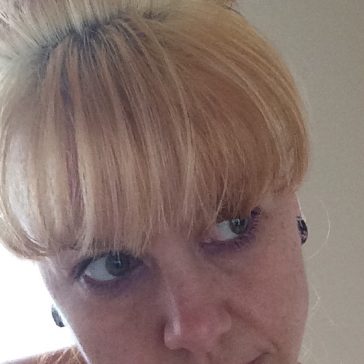 reneeflores1975's profile picture. 