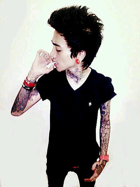 Hai, I'm Angga Eka Saputra(◦'⌣'◦) ..you can call me ANGGA I ♥ Music, I ♥ Best Friends I ♥ tattoo in mybody..nothing specials 'bout me . LOL ! Follow Me..okey.!!