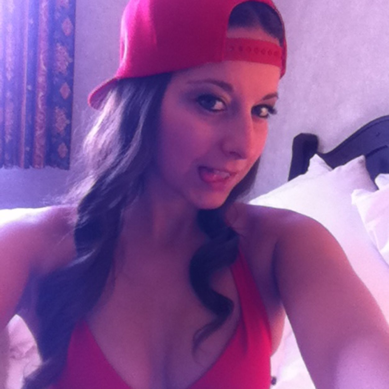 Courtdeexo's profile picture. 