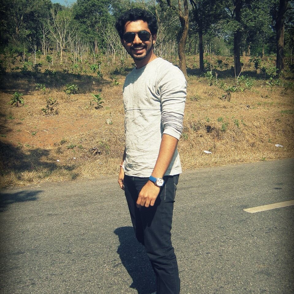 Entrepreneur, tech enthusiast, internet addict, imagineer,  blah.. blah.. blah....