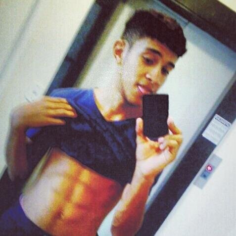 Estarei com você em todos os momentos. — Deus 

                                                     ♥      

-   http://t.co/KhEm0Xra8V