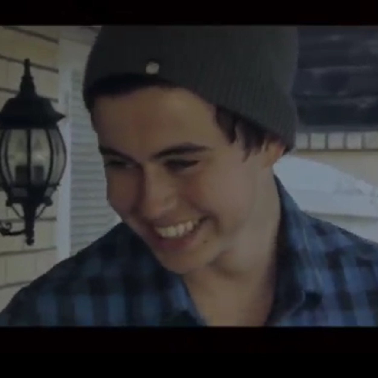 i'm not a nash girl im nash's girl. im also a canadian girl