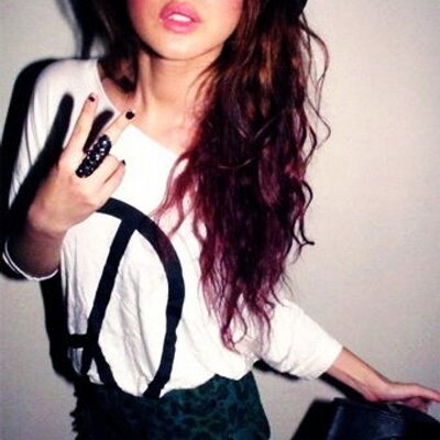 Profile Picture of Nikki Sampson  ♥ (@cutespotted25) on Twitter