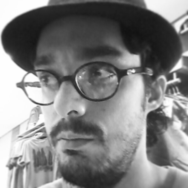 Jornalista geek e amante de cultura. Sou da resistência contra primeira ordem e resquícios do império. Que a Força esteja com a gente!