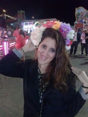 Hola!maestra de infantil, publicista y rrpp, monitora, fanática de la música!!cantante y artista pilareña y andaluza adoptiva.