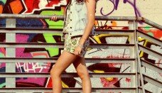 mom of 3 wonderful kids, Photography, a love for art & music , a big fan of VD