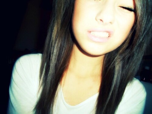 AlisiaTero's profile picture. 