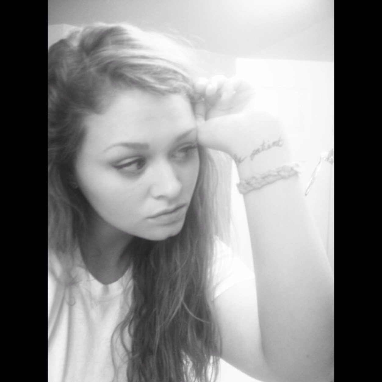 sjhc420's profile picture. not all those who wander are lost✨
crc