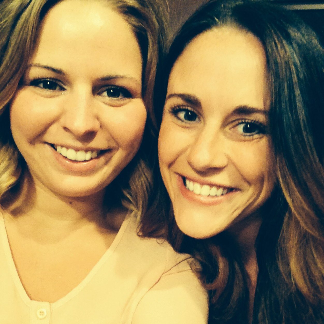 Karrramel22's profile picture. Lover of dolphins, clouds and lenny kravitz