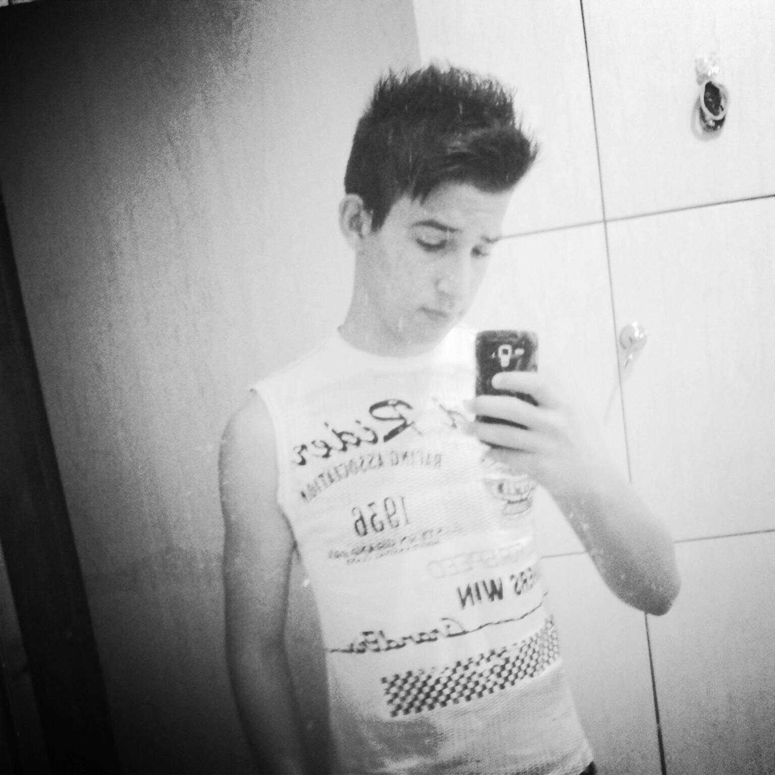 15 anos...
cell - 99773444