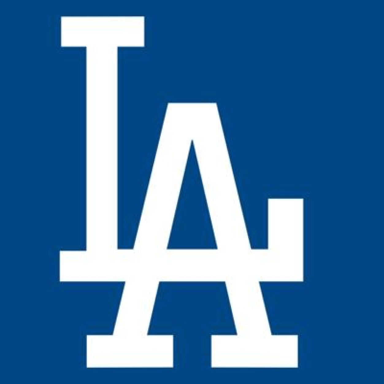 Dodgers fan, and follow @DodgersPride11. Do yourself a favor. Read the blog @DodgersDiary, cool blog.