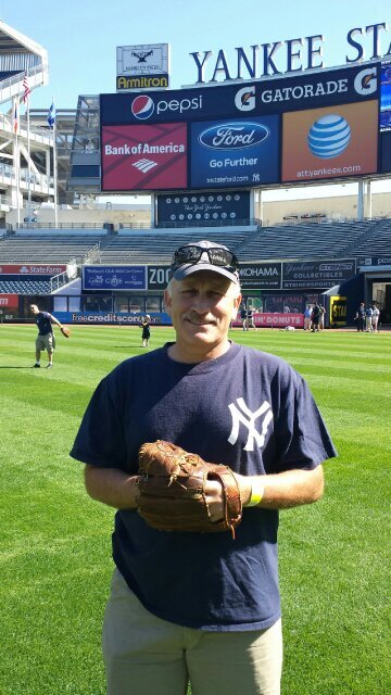 Former NJSIAA compliance monitor,  retired Athletic Director, NJIIHL Treasurer, avid Yankee & NY Ranger fan, father, husband  & dogs rule.