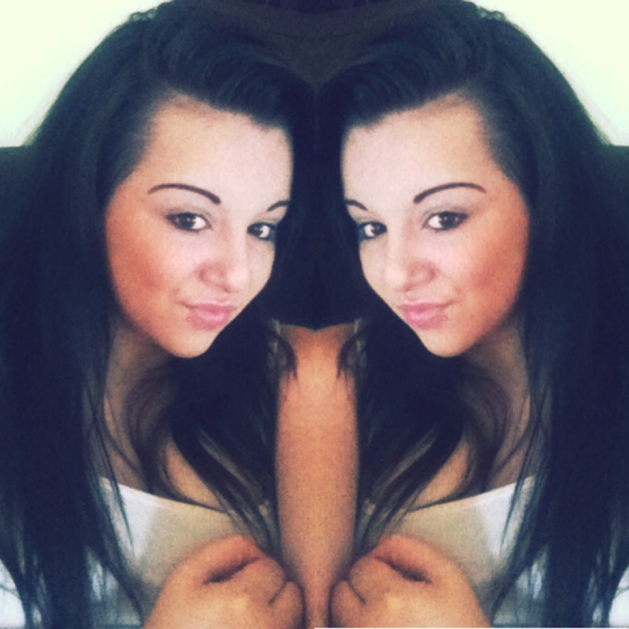 ChelseaLeaKent's profile picture. 