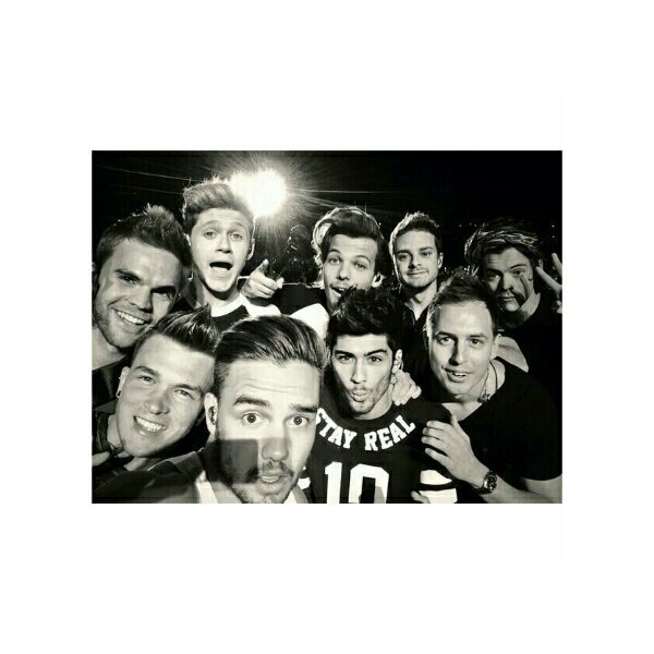 follow @wreckitnxrry, or i'll unfollow you x #boompasukannaclique