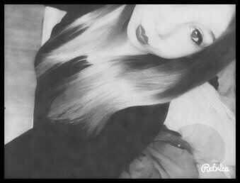 Sauline,la seule,ma vie.#TeamLacrim.#TeamOM.#LYPGQM.#M*G.#TeamHayceLemsi.#LILWAYNE.#IamDancerHip*hop.