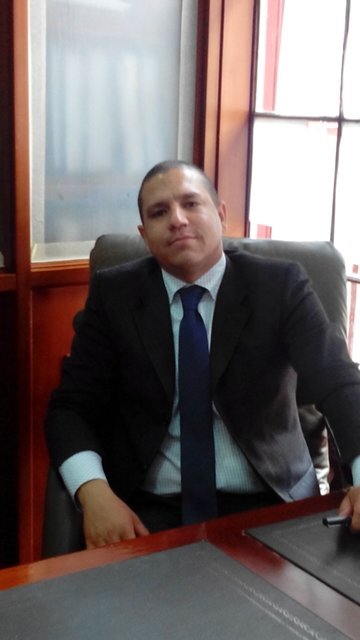 Administrador de empresa especializado en gerencia publica asesor en temas financiero y el mejoramiento de tus activos ,político